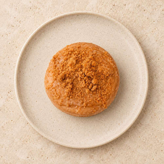 Berlina de galleta Lotus sobre piedra clara