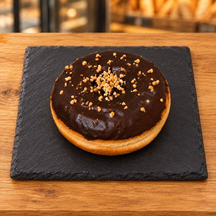 Berlina de chocolate sobre pizarra
