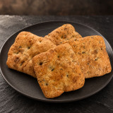 Focaccia Romana sobre pizarra