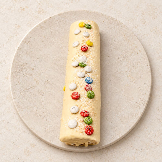 Brazo de chocolate blanco sobre piedra clara | Tu Obrador Tarragona